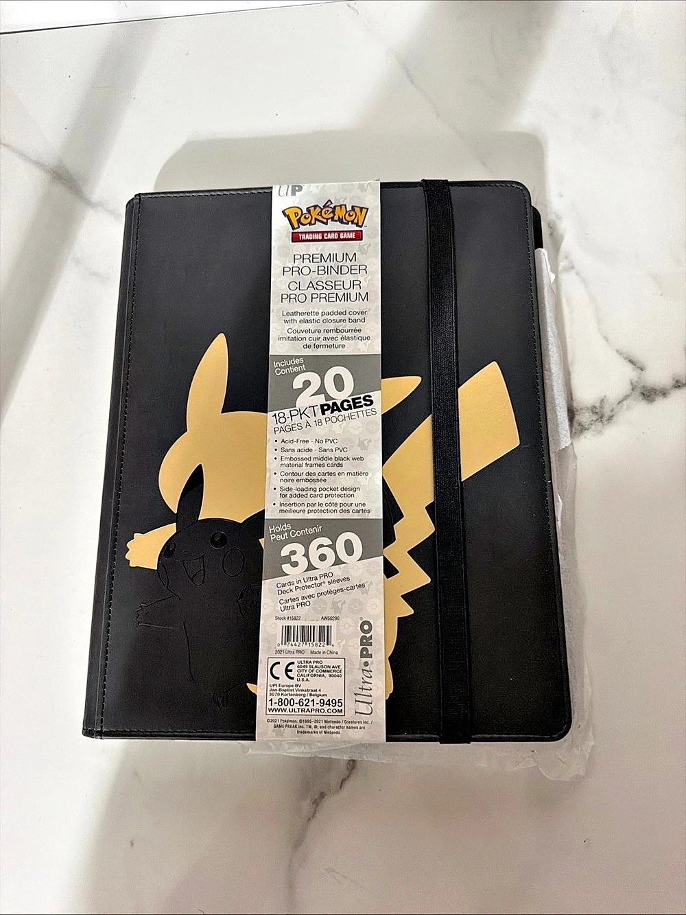 Ultra PRO Pokémon Pikachu Premium Pro-Binder Black & Gold
